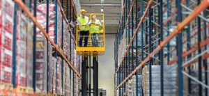 supply-chain-management-in-a-warehouse
